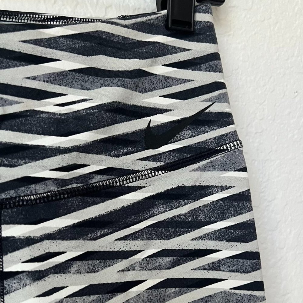 Workout Leggings (Nike)